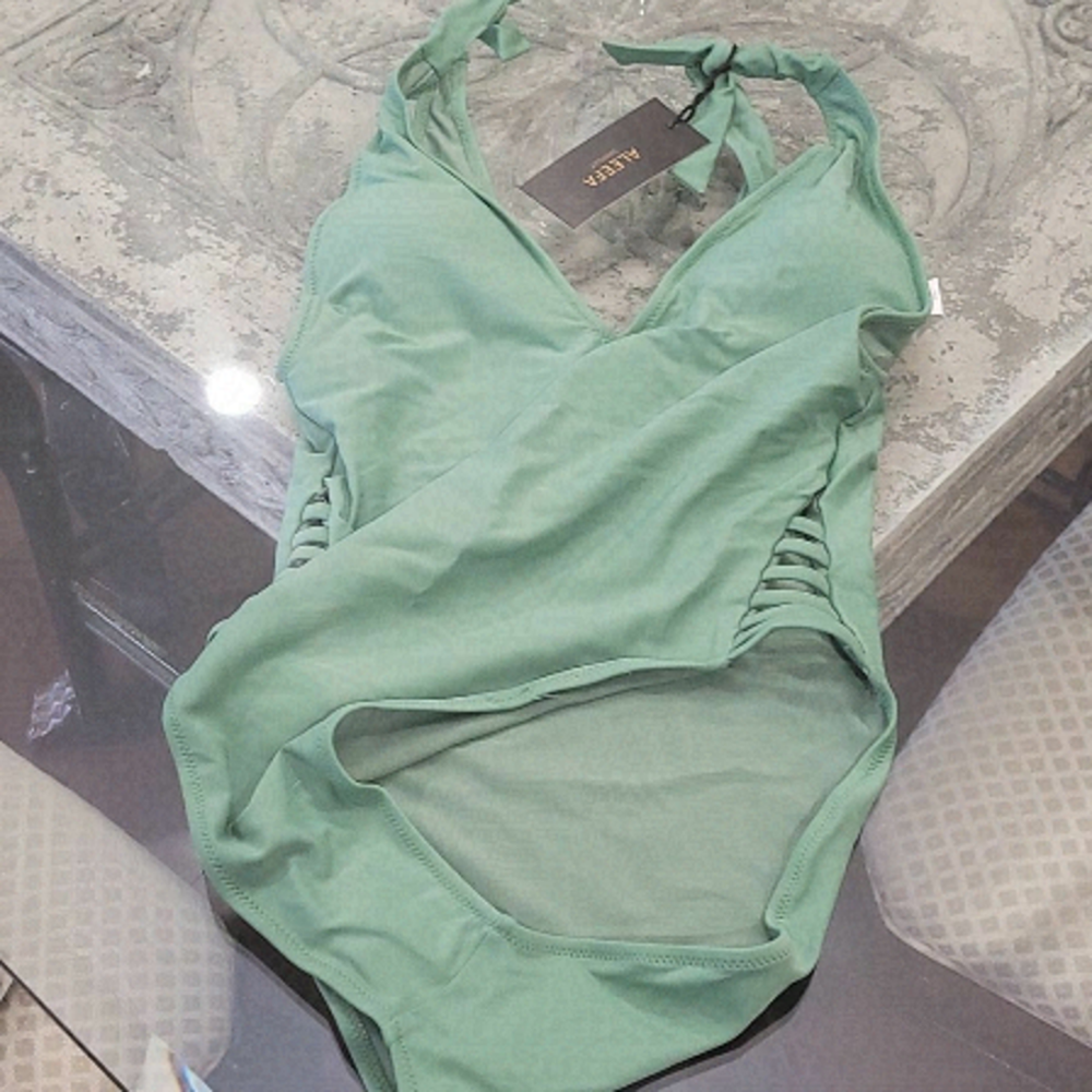 ALEEFA STRAPPY SIDE OPEN BACK ONE PIECE SWIMSUIT XL new